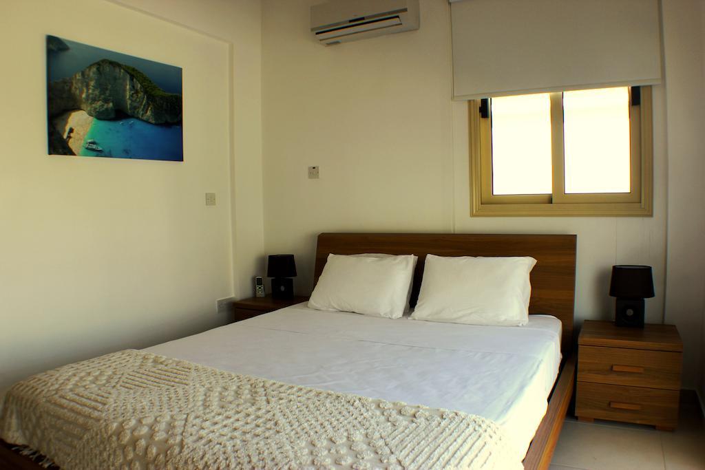 Palm Tree Villas 프로타라스 객실 사진