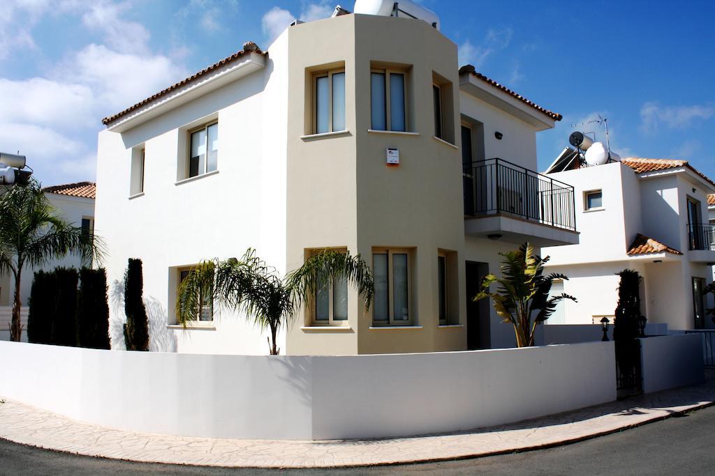 Palm Tree Villas 프로타라스 외부 사진